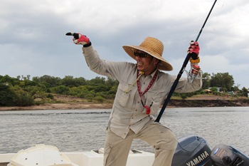 アルゼンチン　ウルグアイリバー　ドラード　釣り